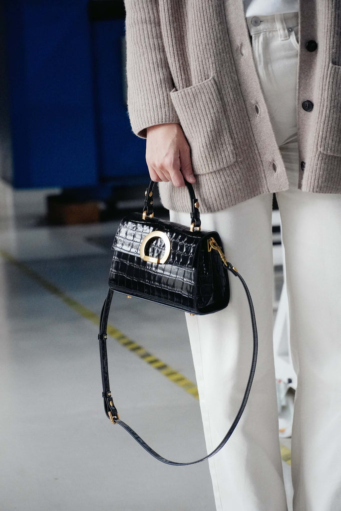 DIANA Mini Negru Croco Lucios - Handbags - ONOCAN
