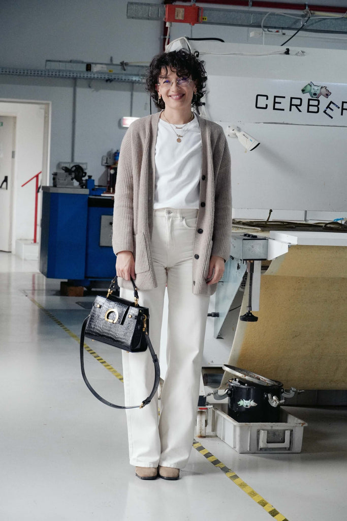 KARINA Midi Negru Croco Lucios - Handbags - ONOCAN