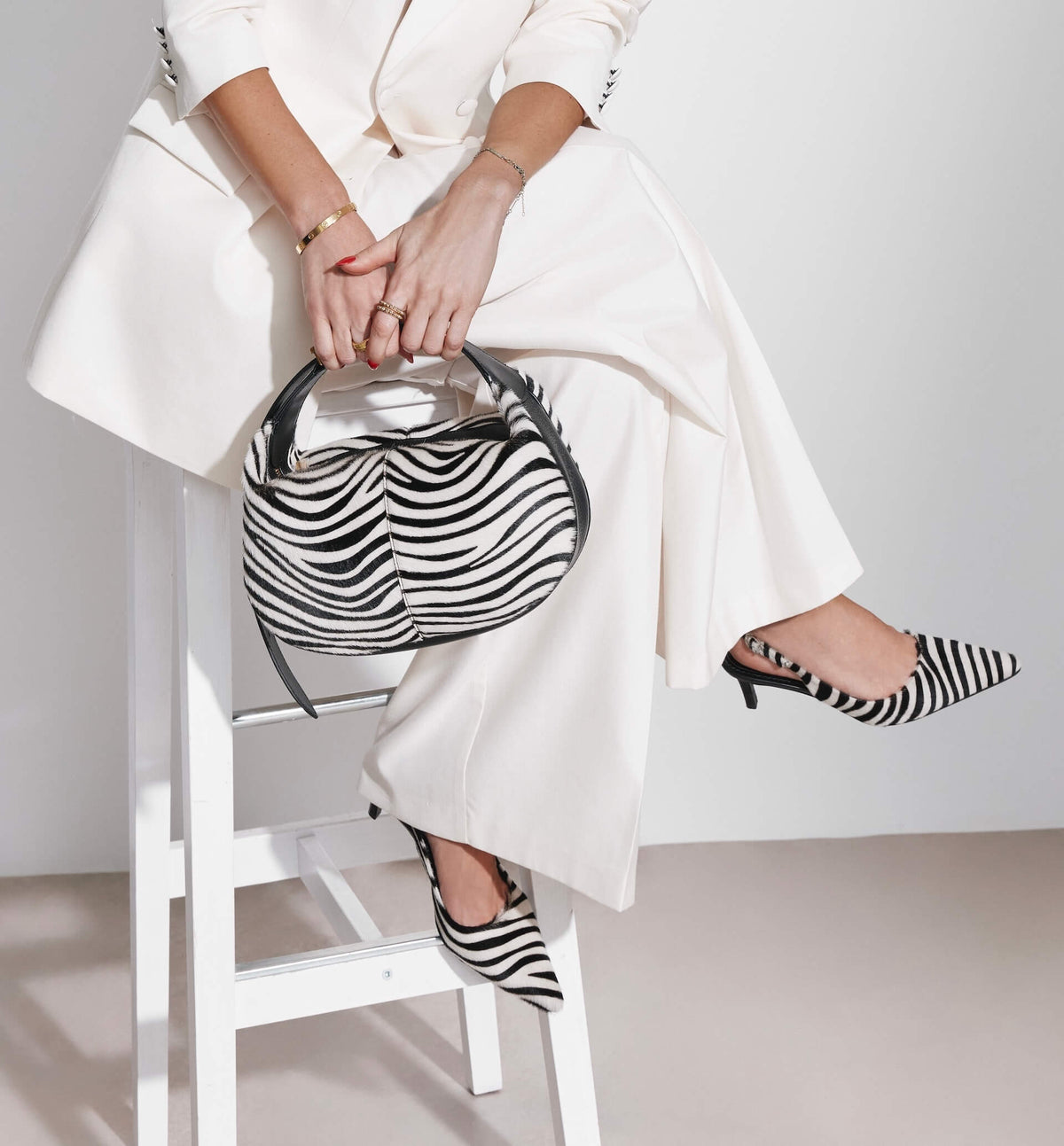 OLIVIA Small Zebra